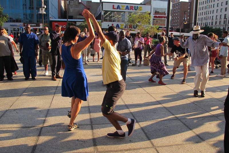 Destination Uptown Swing Dance Stroll And Dance Class